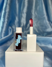 Load image into Gallery viewer, Royalty